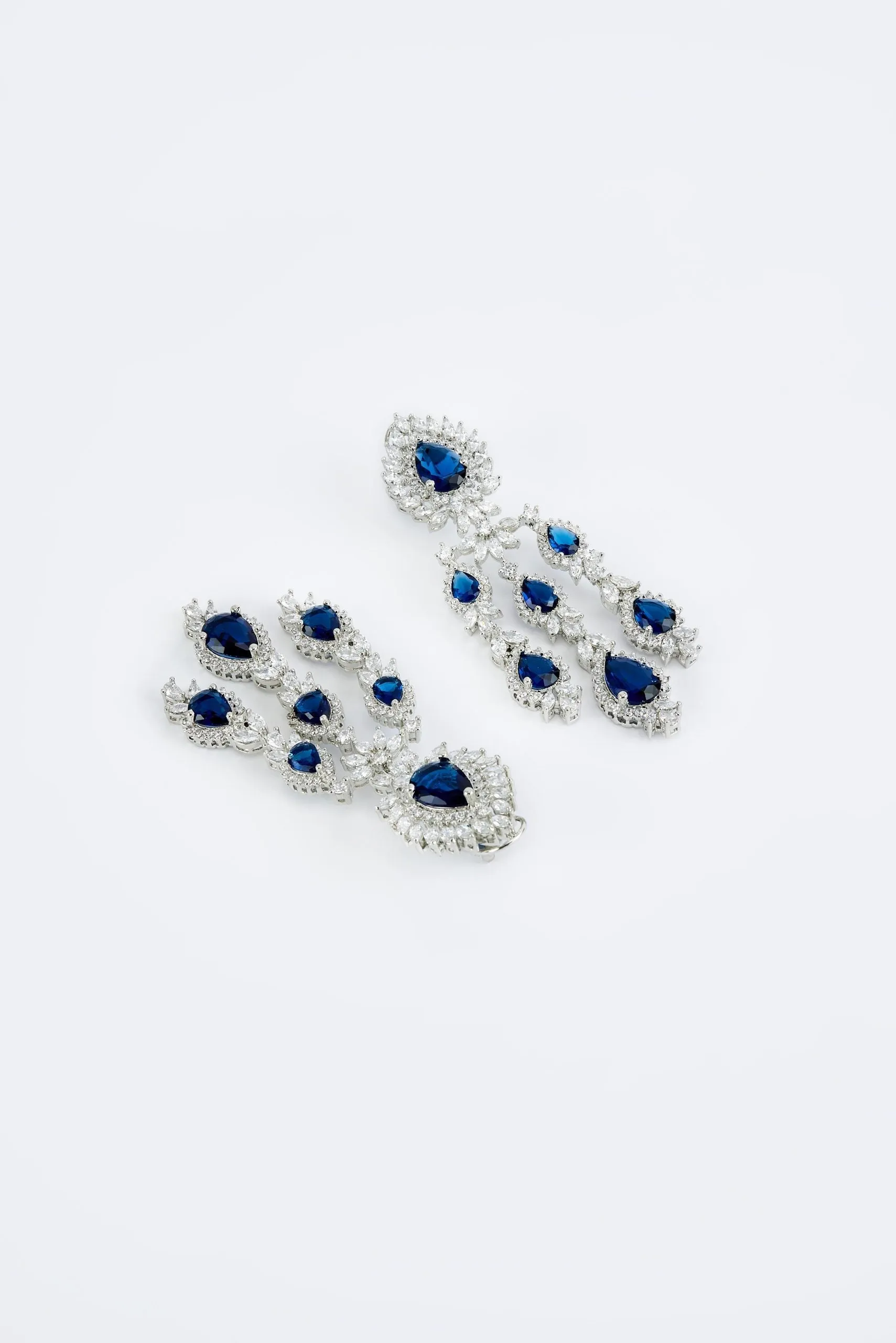 vivinia BY VIDHI MEHRA Zia Silver Plated Blue Womens Zircon Short Necklace Set with Pair of Dangler Earrings & Maangtikka (Freesize)