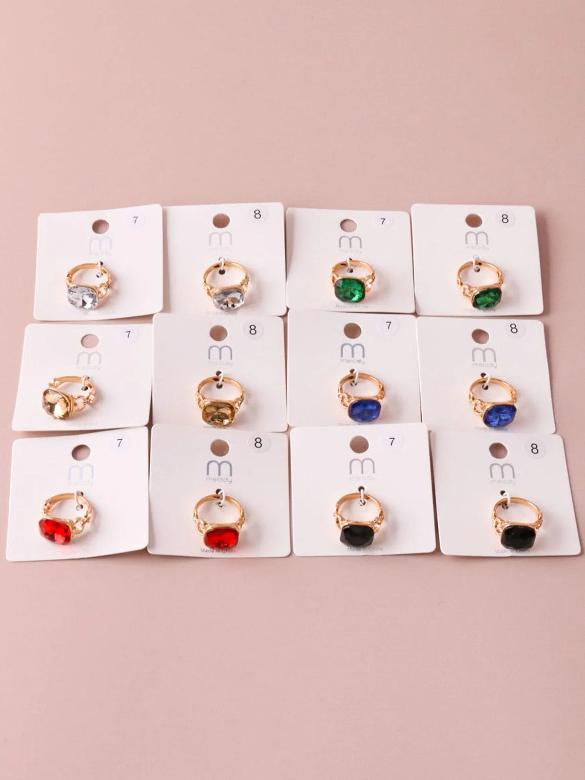 WOMEN'S ASSORTED COLORS STONE RINGS
