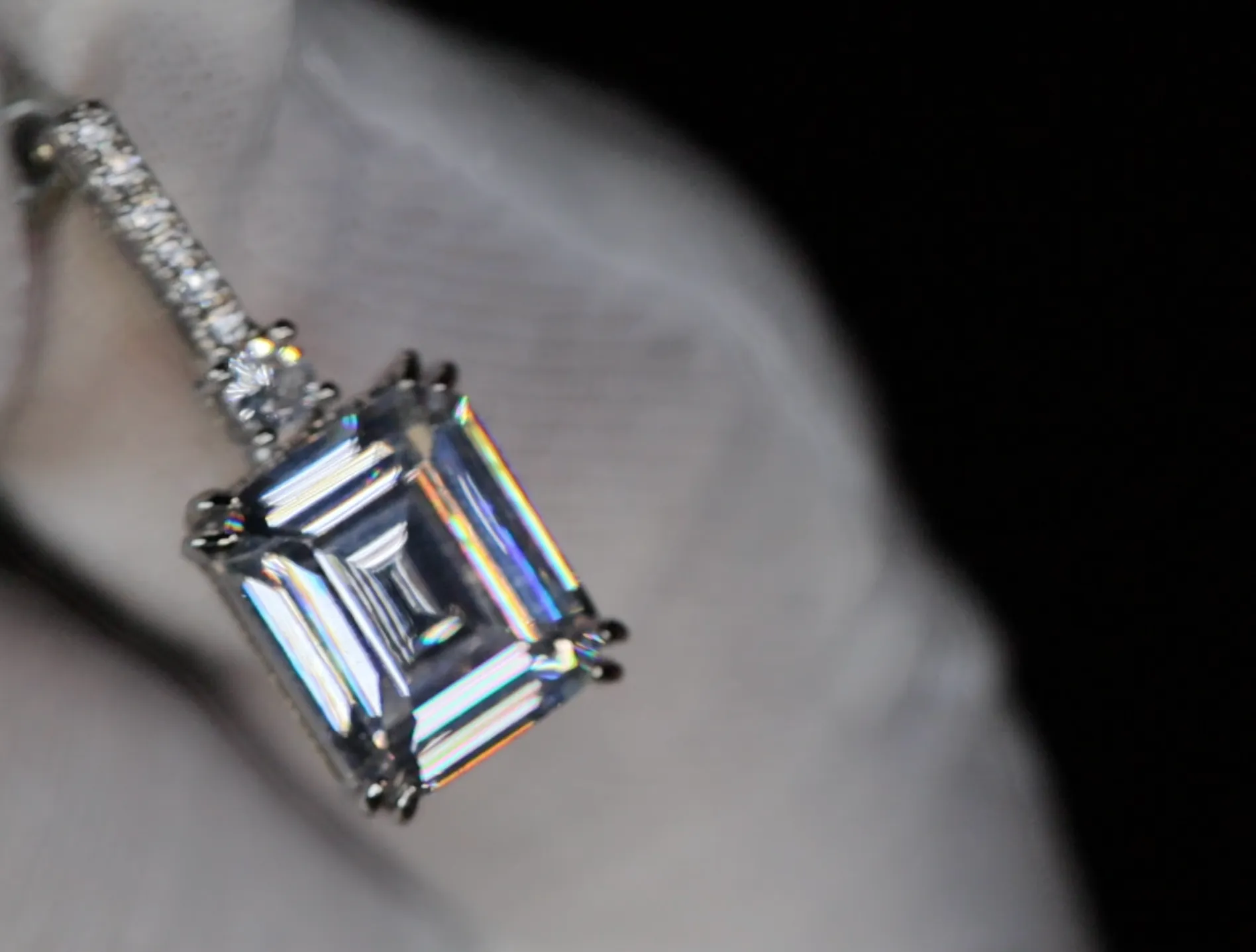 Womens Emerald Cut Diamond Earrings | Womens Diamond Earrings