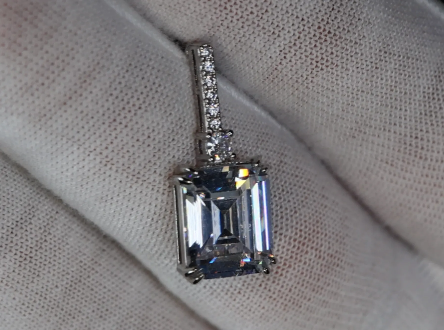 Womens Emerald Cut Diamond Earrings | Womens Diamond Earrings