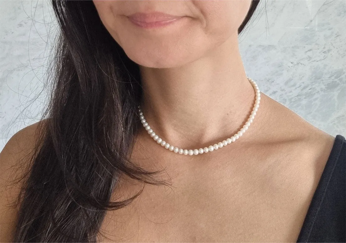 wonder of wonders | Art Deco rhinestone clasp pearl necklace